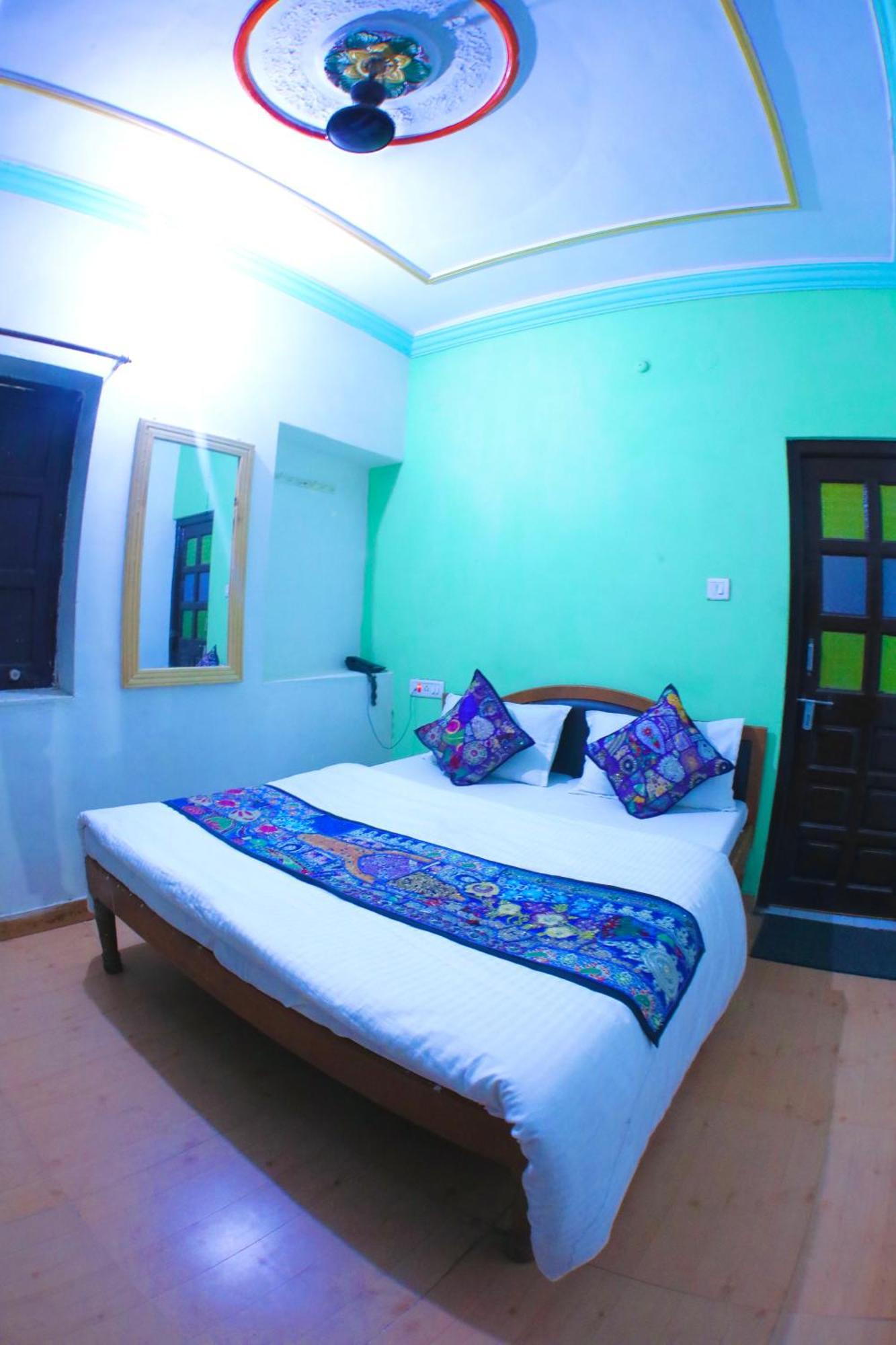 Hotel Desert Bloom Jaisalmer Esterno foto