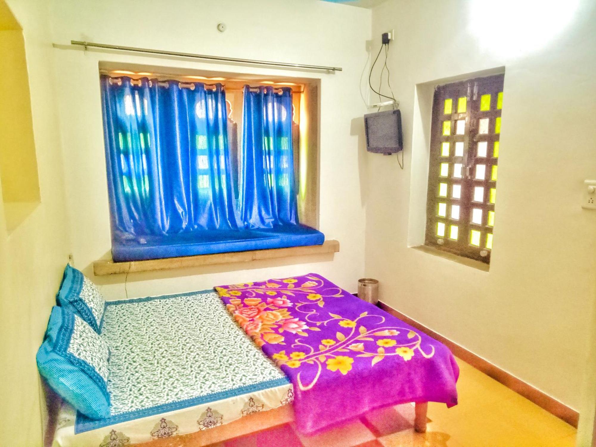 Hotel Desert Bloom Jaisalmer Esterno foto